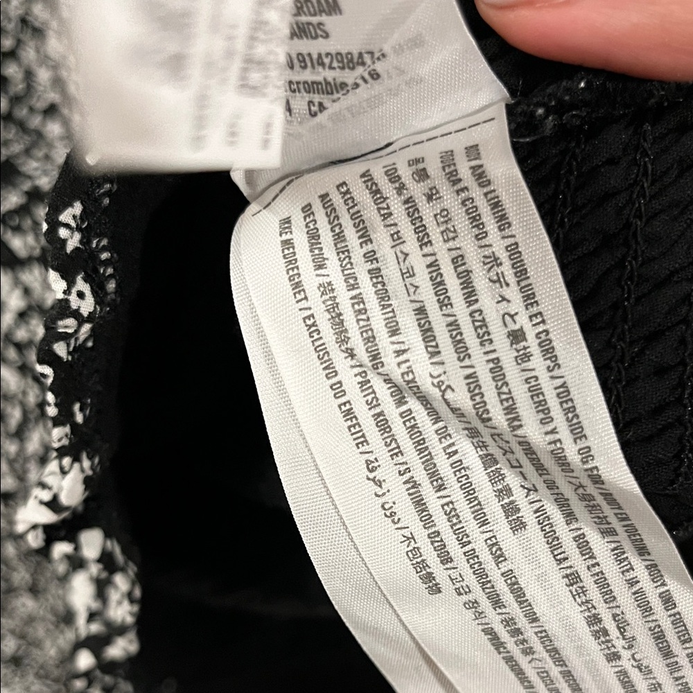 Abercrombie and Fitch Floral Black and White Dress (Size Small) - Picture 5 of 5